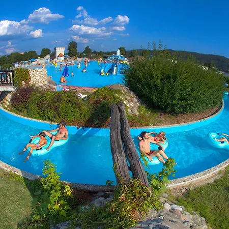 - Palček Catez ob Savi